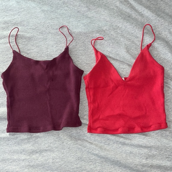 Burgundy and red bungee crop tops from Garage - Picture 2 of 4